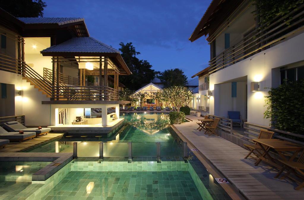 Фотографія Ramada South Sea (ex. South Sea Karon Phuket) 4*