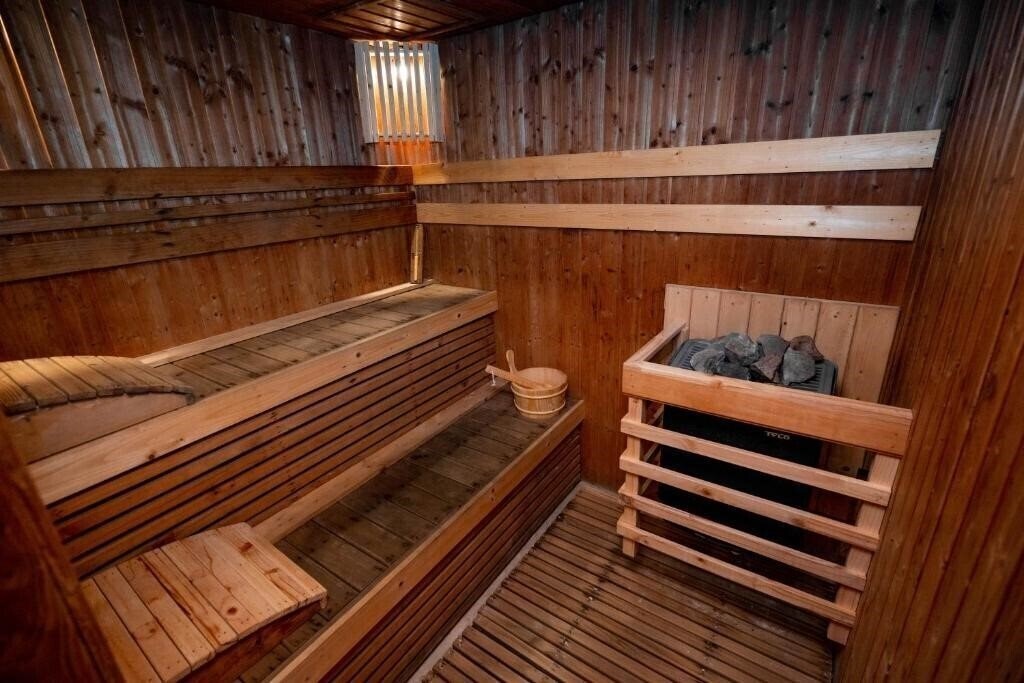 Фотографія Ratana Hotel Chalong 3*