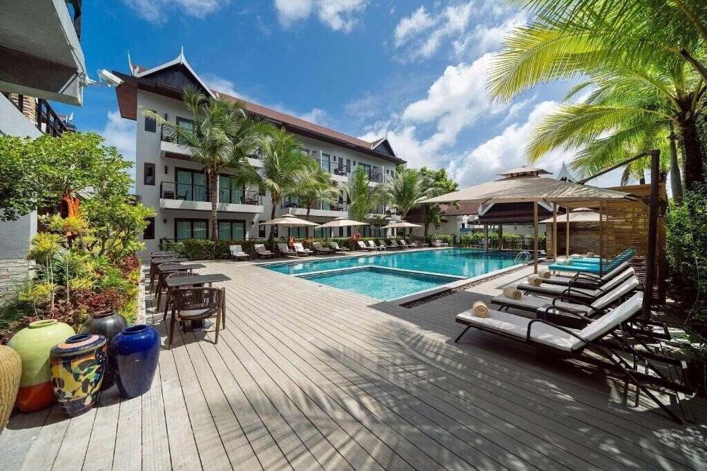 Фото Howard Johnson by Wyndham Phuket Nauyang 4*