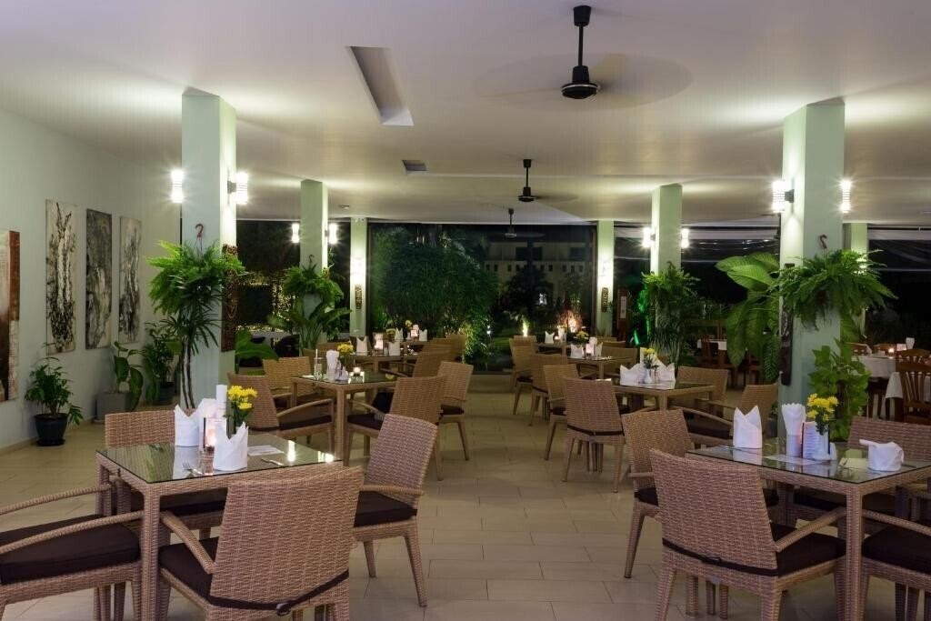 Фото Austrian Garden Hotel & Restaurant Patong 3*