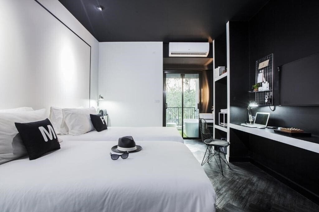 Фото Blu Monkey Hub & Hotel Phuket 4*