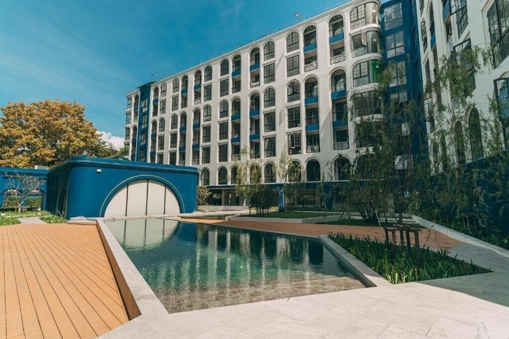 Готель The Above Element Hotel 5*