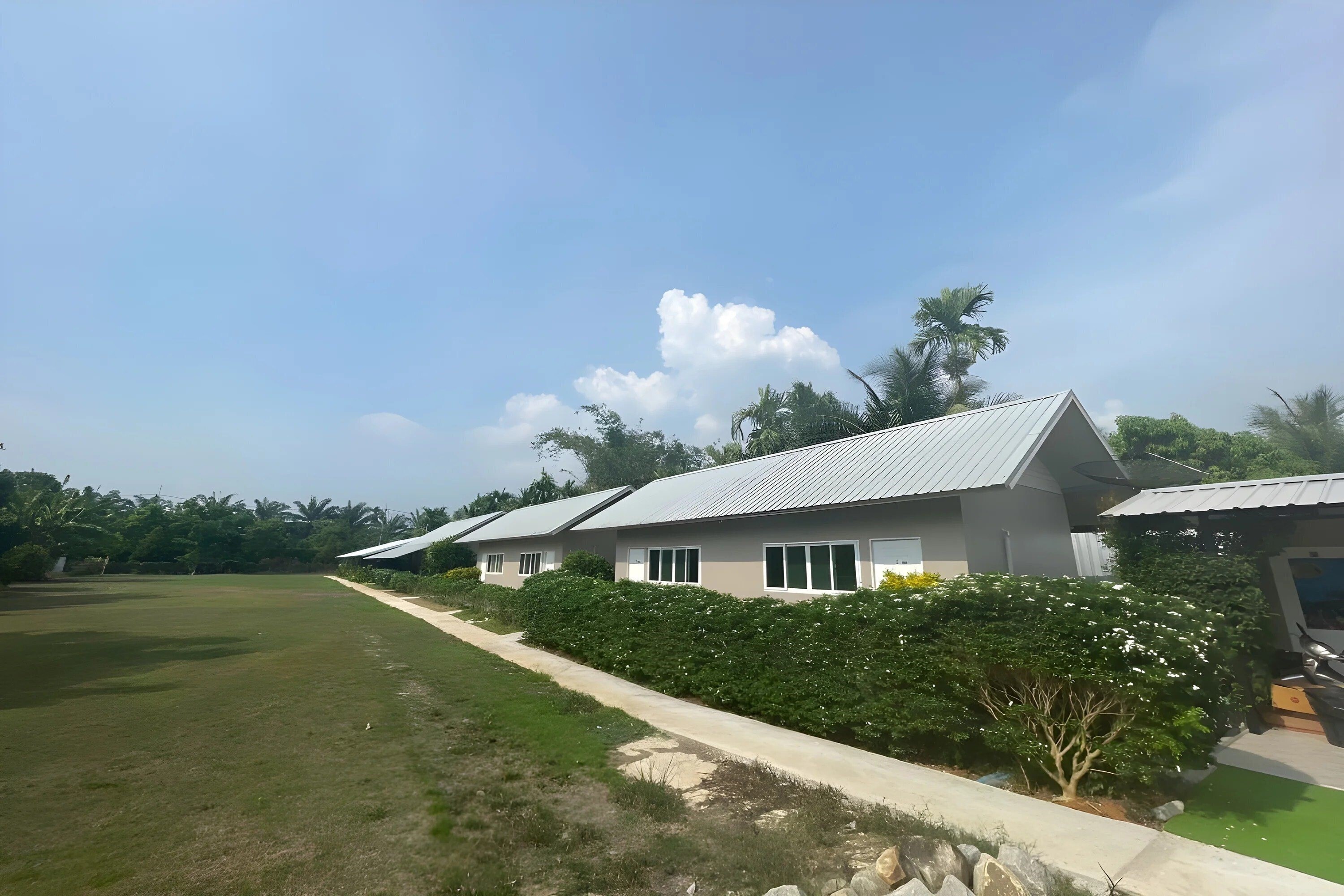 Фото Davy's Cottage Phuket by ZUZU 3*