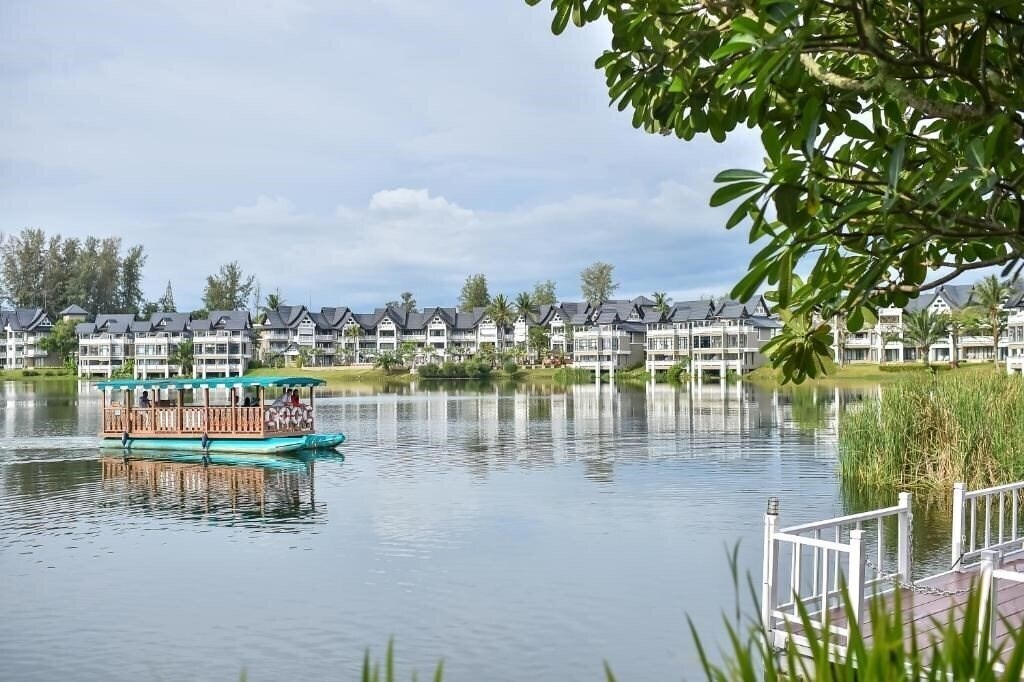 Отель Skypark Aurora Laguna Phuket 4*