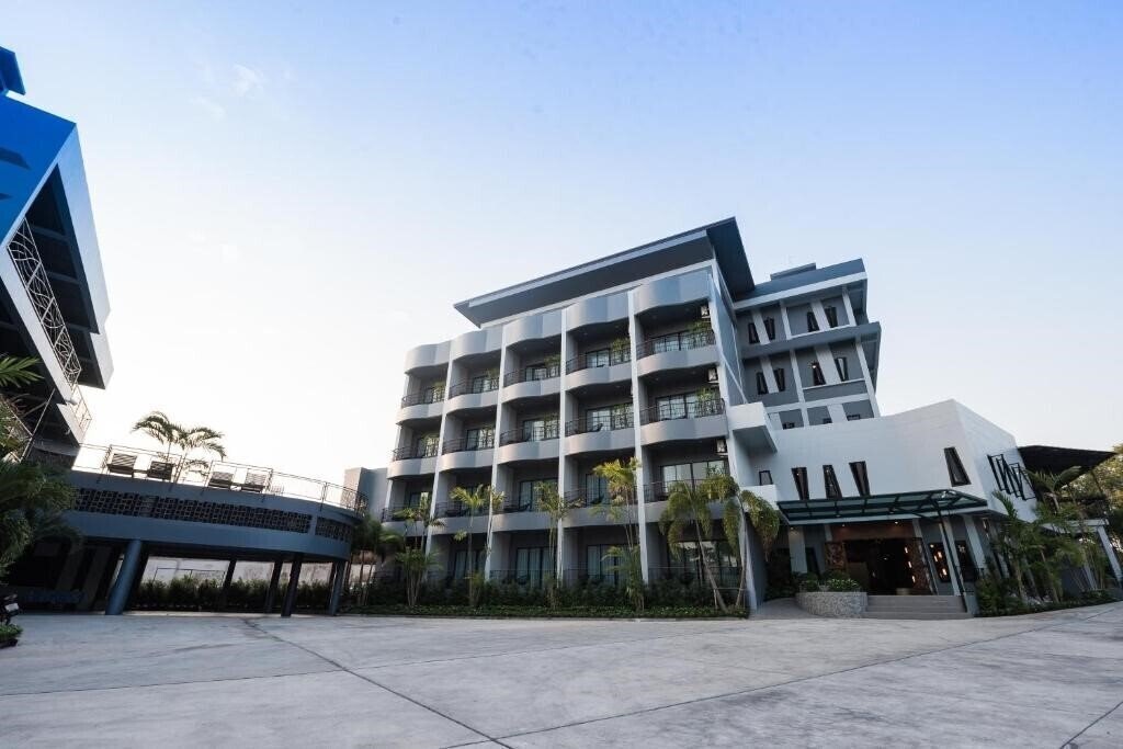 Отель Little Loft Hotel 4*