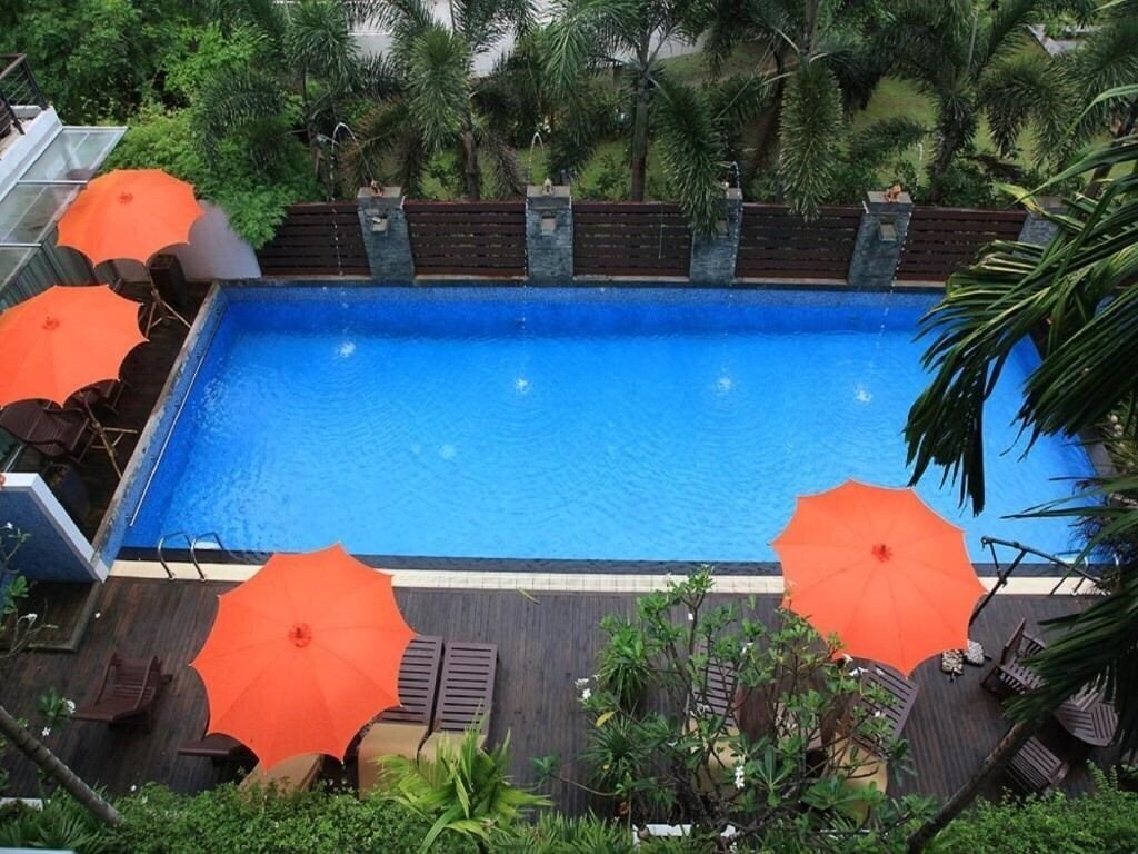 Фото Baan Suwantawe Phuket 3*