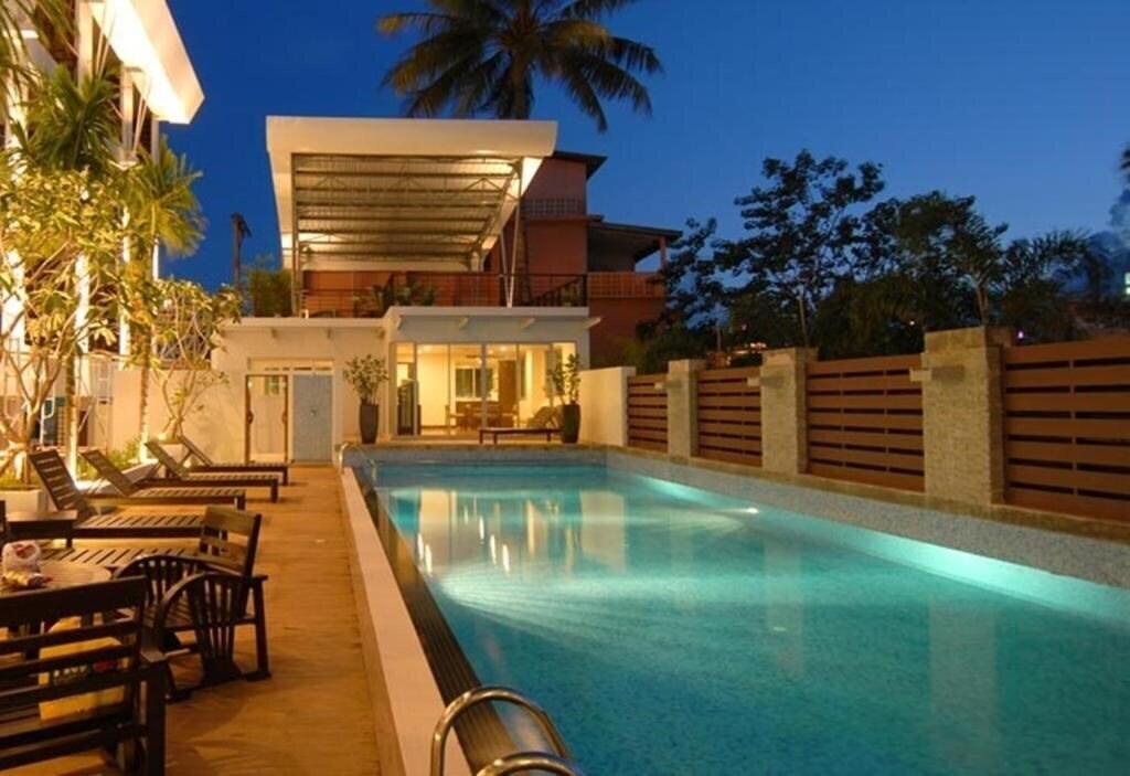 Картинка Baan Suwantawe Phuket 3*