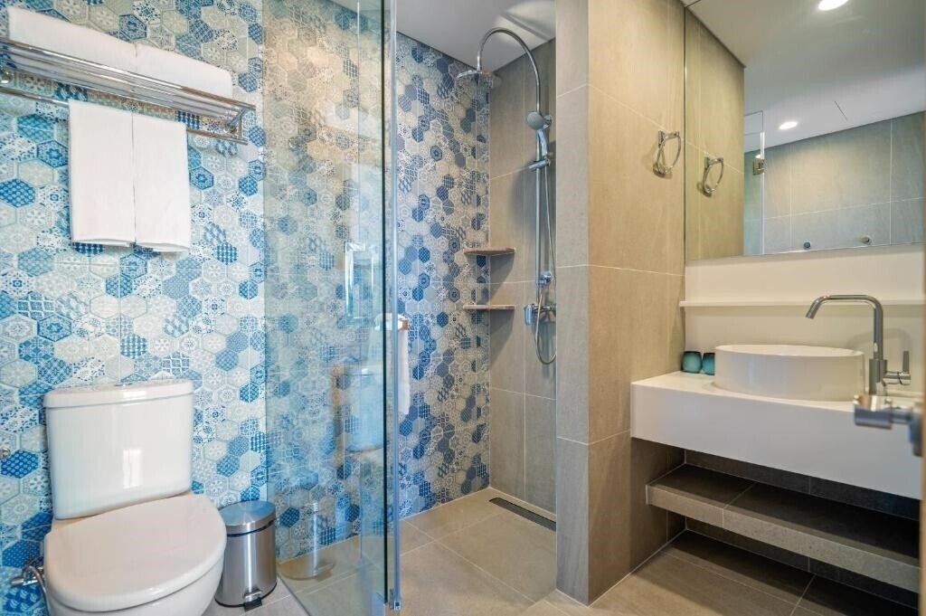 Фотографія Laguna Lakeside Residences 4*