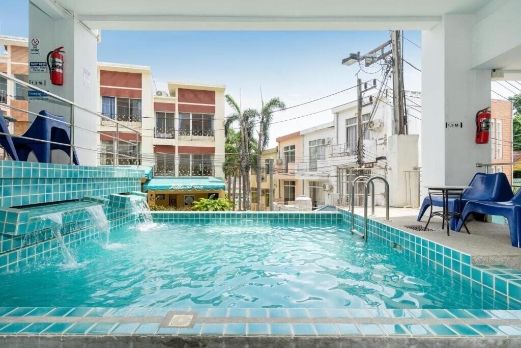 Отель Kata Sea Boutique 3*