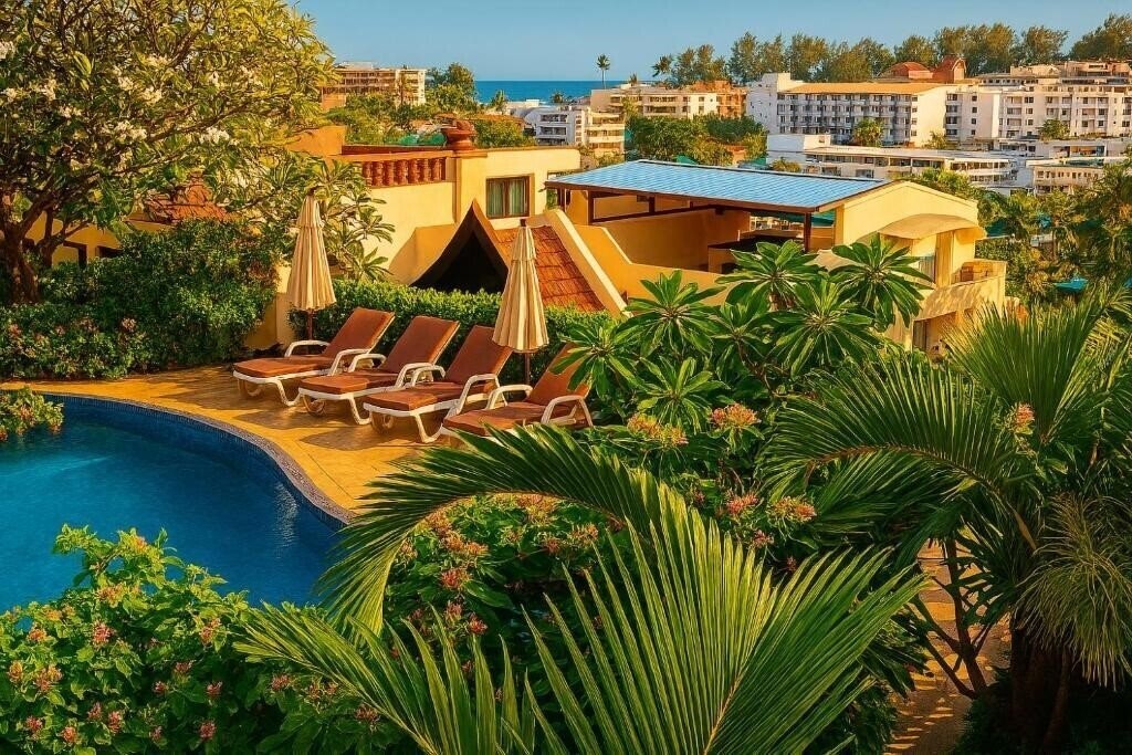 Фотографія Beverly Hills Villa Patong 4*