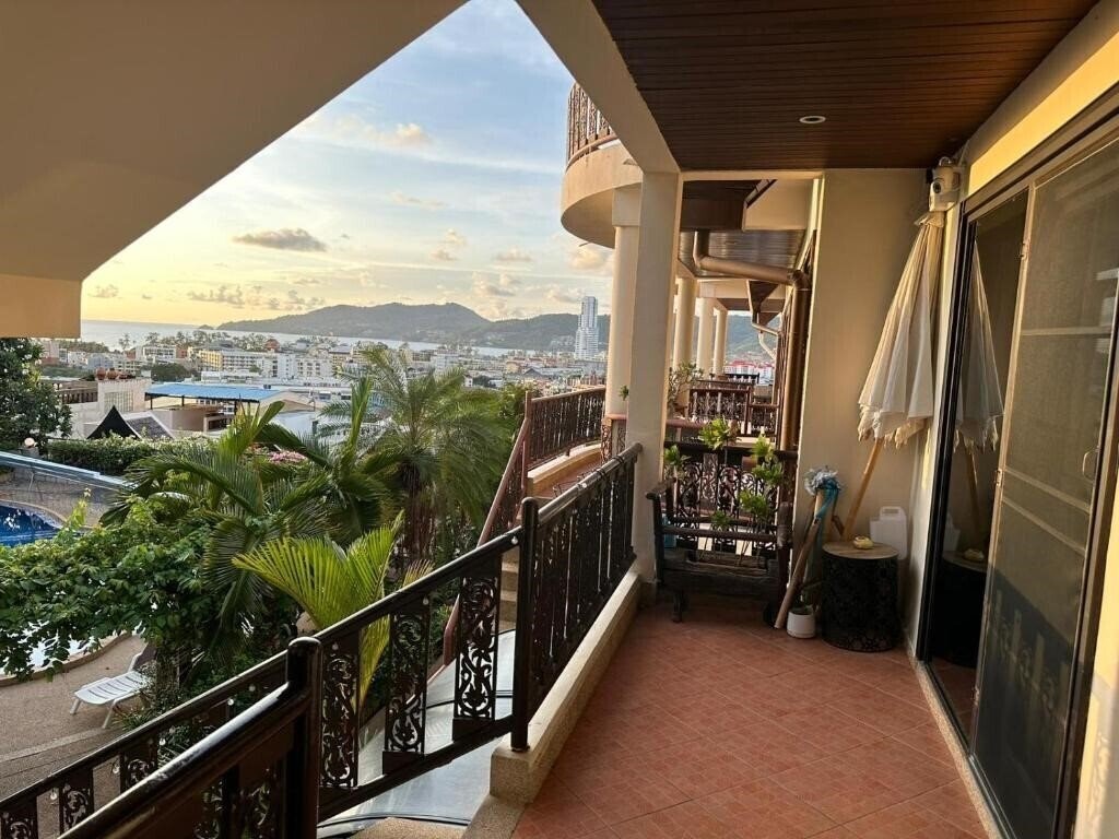 Картинка Beverly Hills Villa Patong 4*
