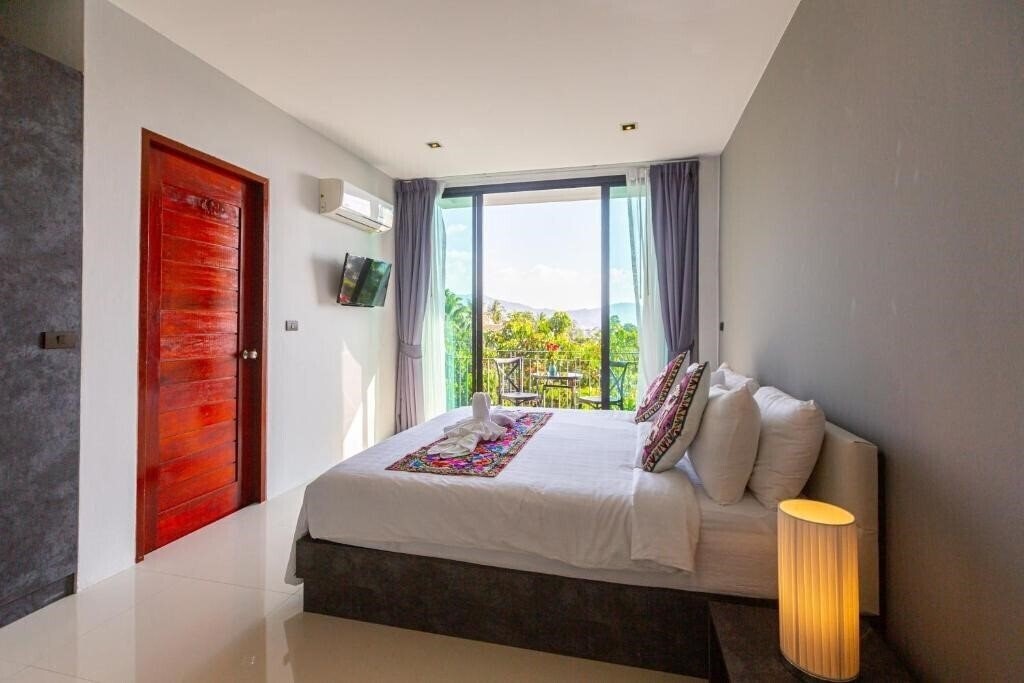 Зображення Rossarin Sea View Patong 4*