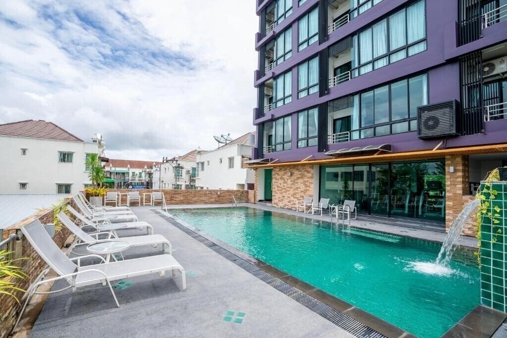 Отель CA Hotel & Residence 4*