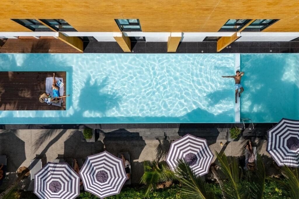 Готель Book A Bed Poshtel 3*