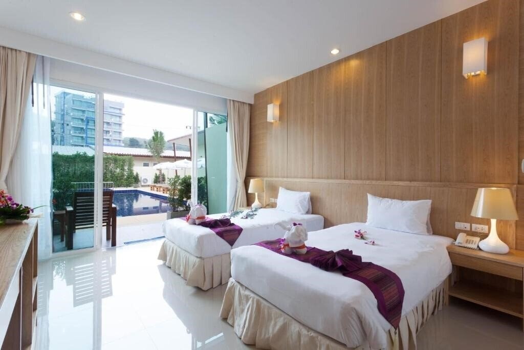 Фото Chalong Princess Pool Villa Resort 3*