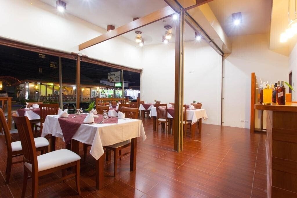 Картинка Chalong Princess Pool Villa Resort 3*