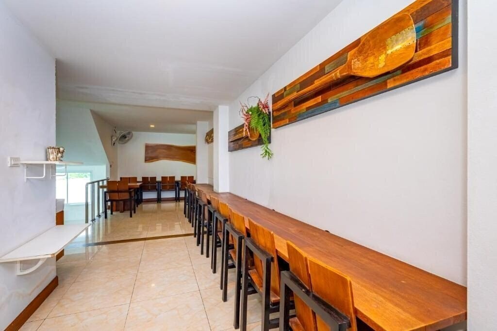 Фото The Cheetar Hotel 3*