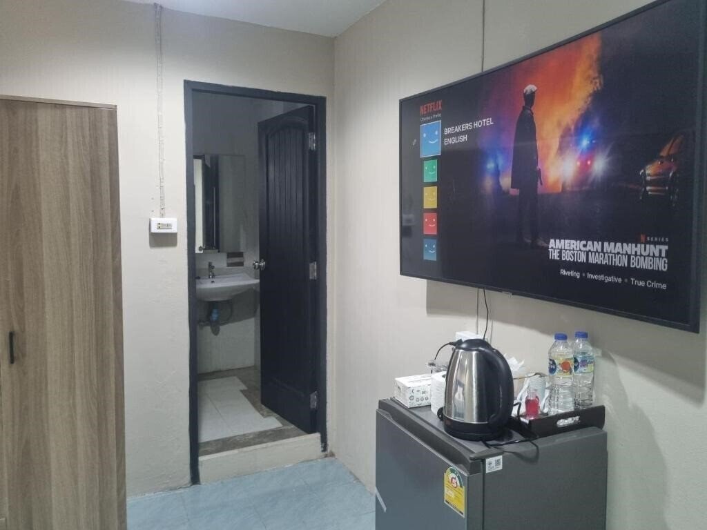 Фотография New Breakers Hotel Rawai 3*