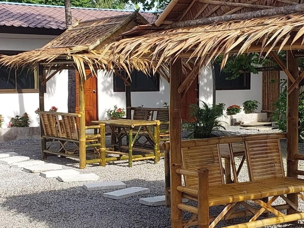 Картинка New Breakers Hotel Rawai 3*