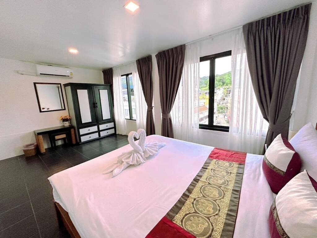 Фото Hotel Baya Patong Beach 3*