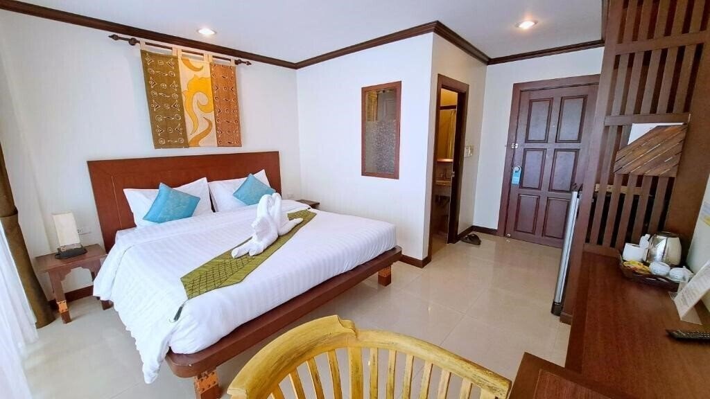 Картинка Southern Comfort Patong (Adults Only) 3*