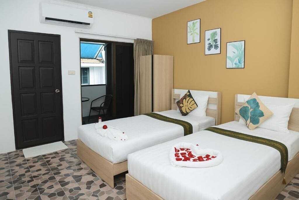 Готель Burning Flame Hotel 3*
