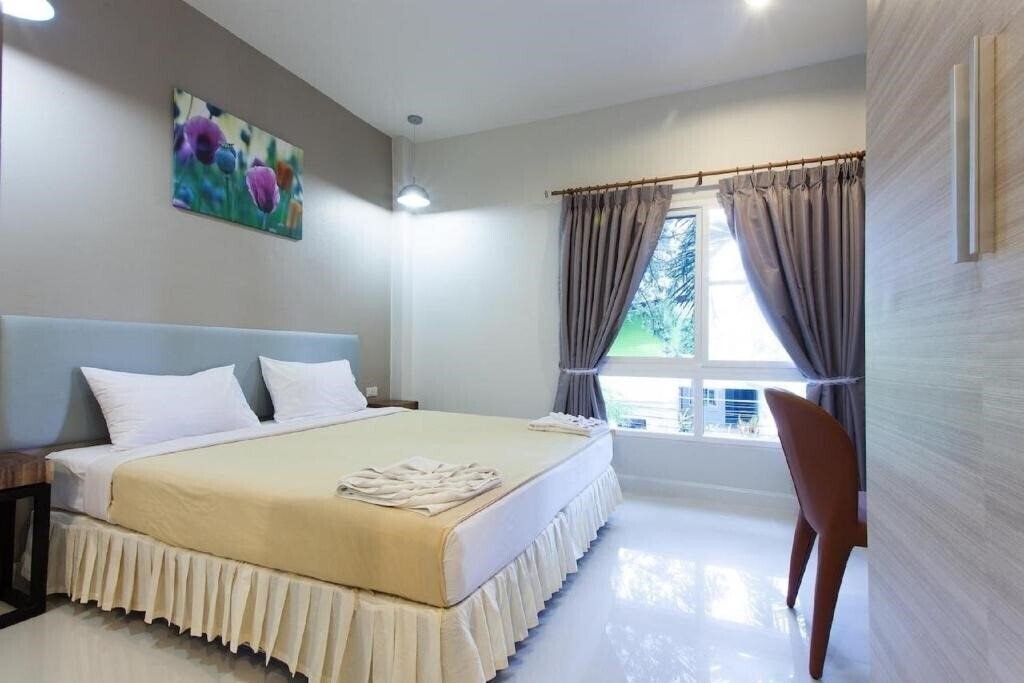 Фото Sandy House Rawai 3*