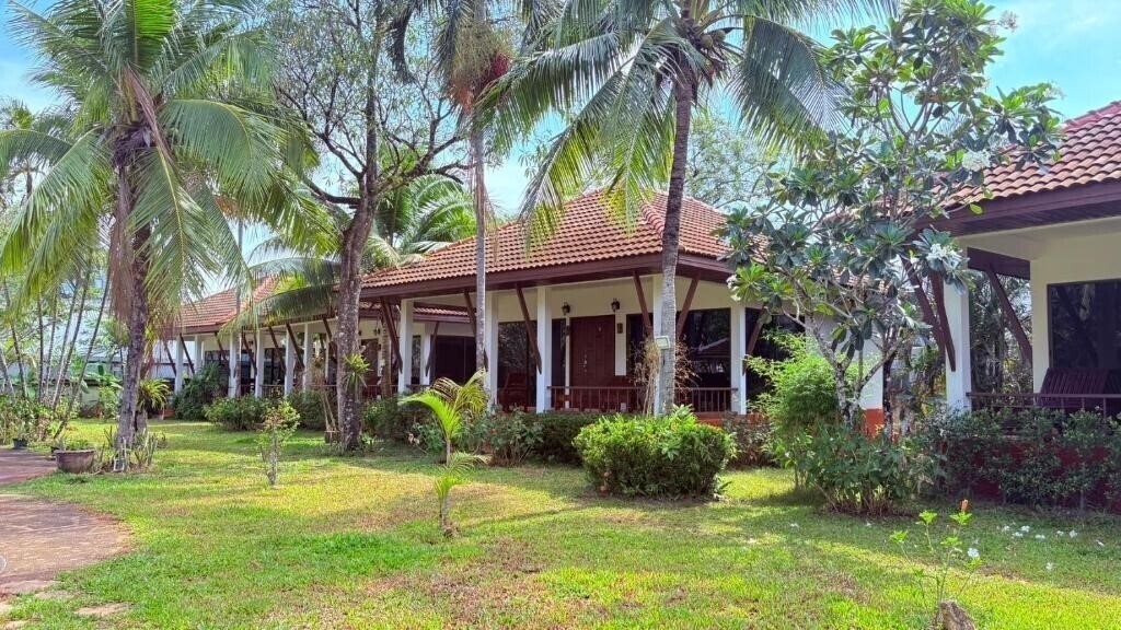 Отель Kamala Garden Bungalows 3*