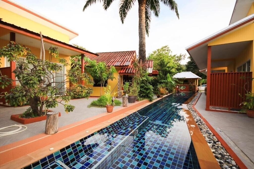 Готель Ban Elephant Blanc Bungalow 3*