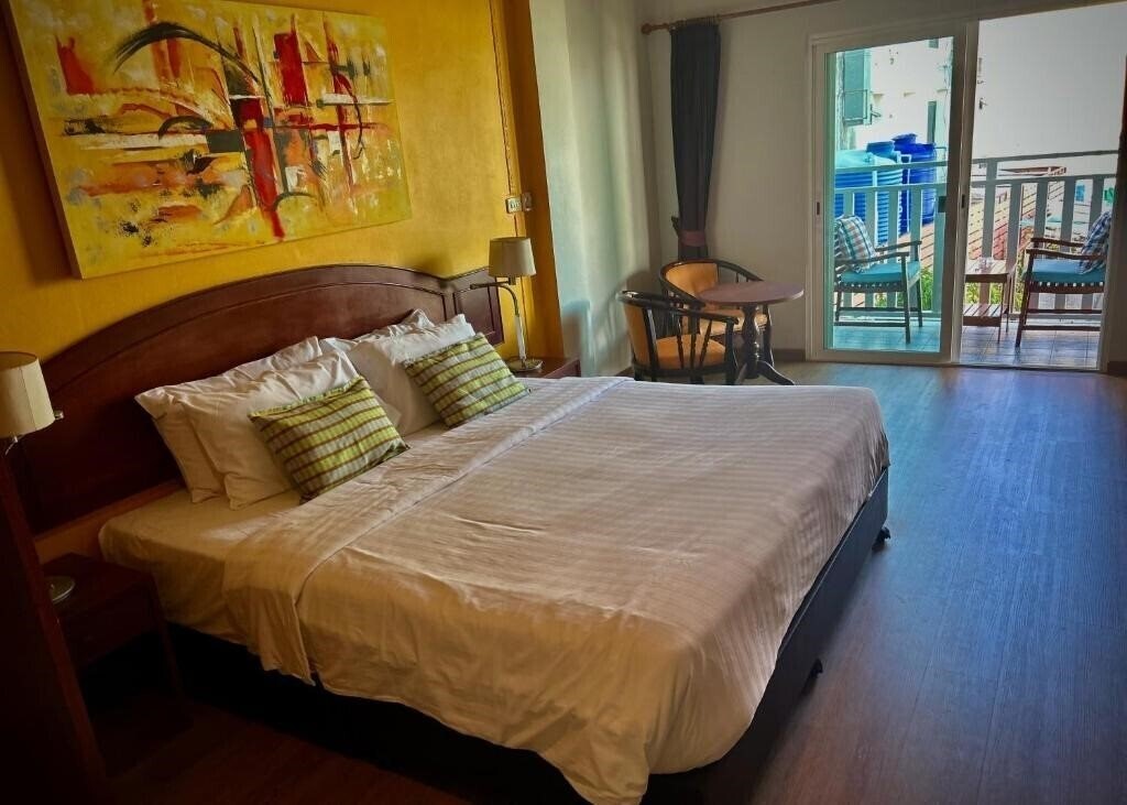 Отель Sugar & Spice Inn 3*