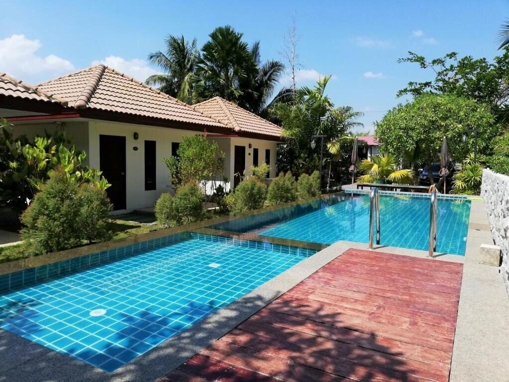 Отель Laemsai Resort by Zuzu 3*
