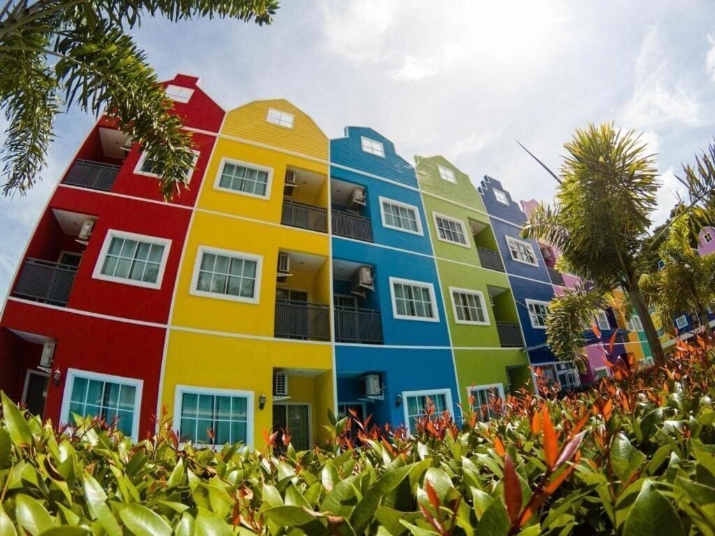Фото Holland Resort Phuket 2*