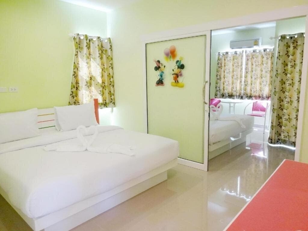 Картинка Holland Resort Phuket 2*
