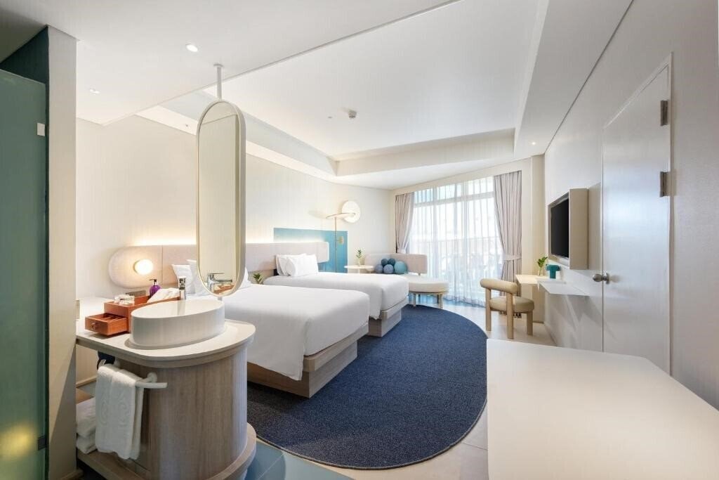 Фото Centara Karon Resort Phuket 4*