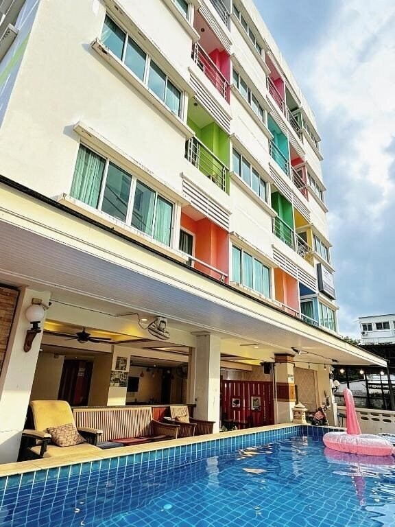 Отель Decare Hotel Patong 3*