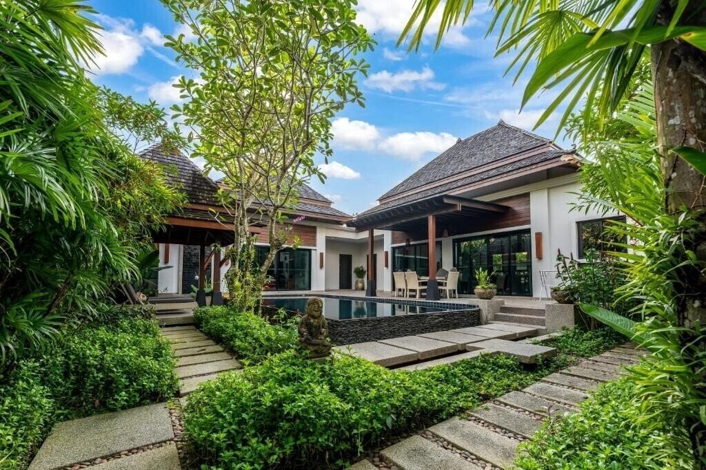 Готель The Bell Pool Villa & Resort 5*