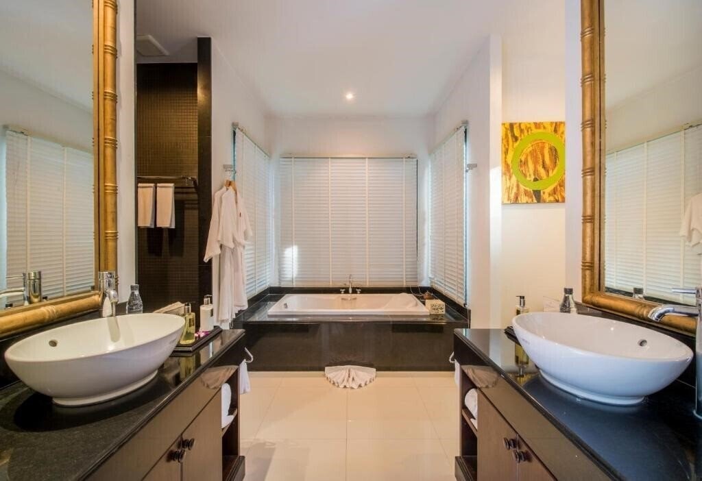 Фотографія The Bell Pool Villa & Resort 5*