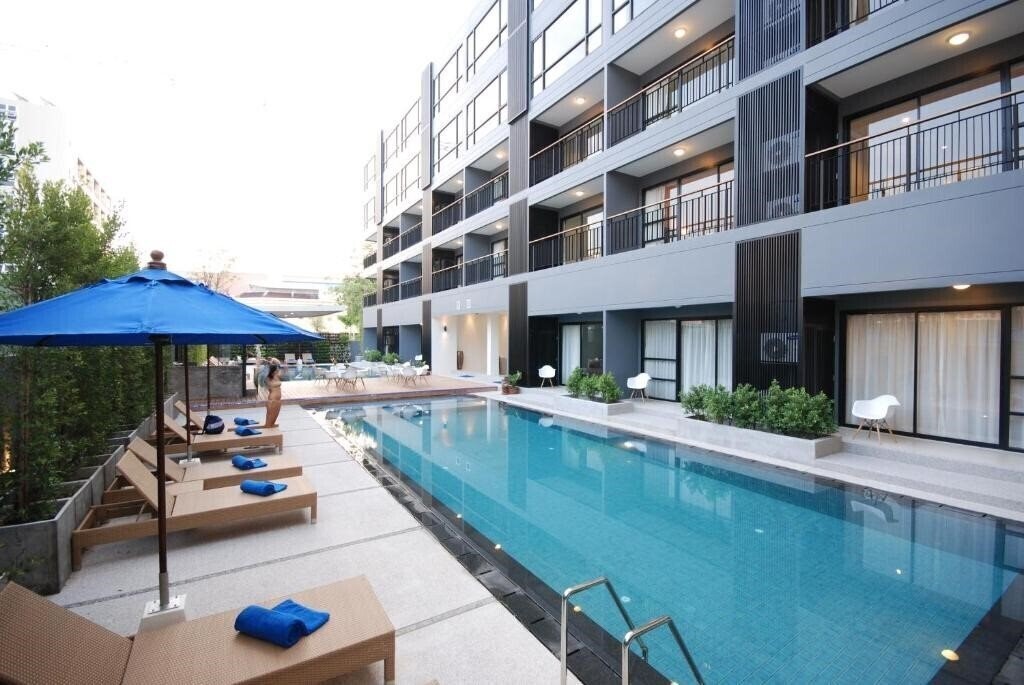 Готель Lantern Resort Patong (THE) 4*