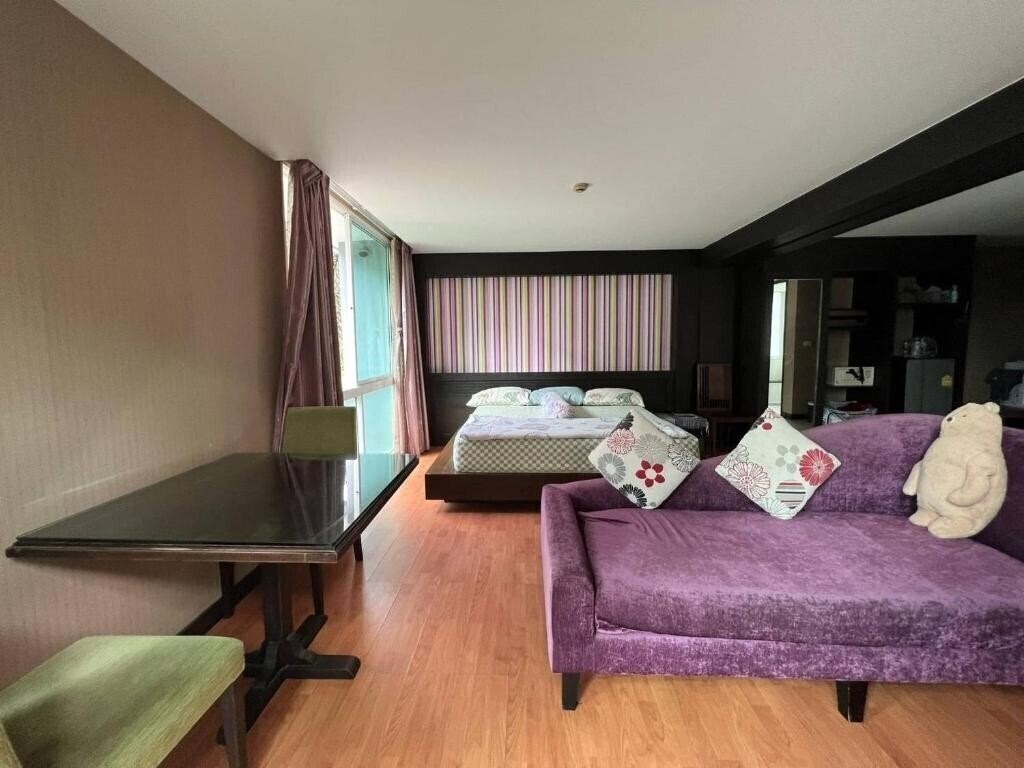 Готель Kris Residence 4*
