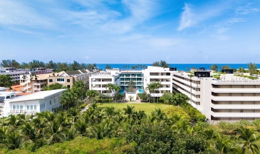 Зображення The Old Phuket - Karon Beach Resort 4*
