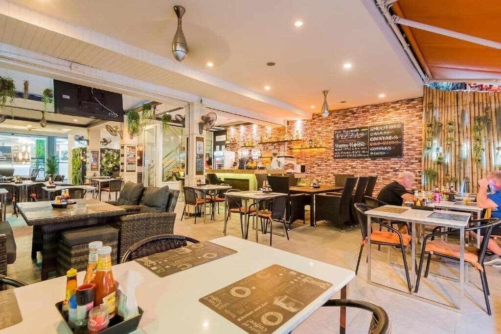 Картинка Hallo Patong 2*