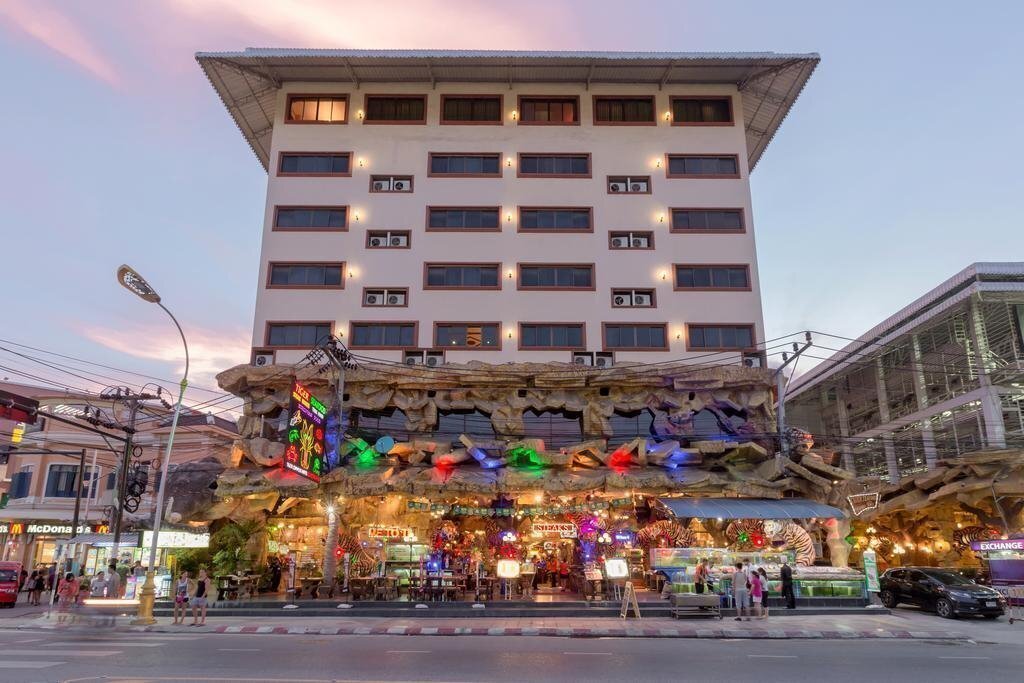 Готель Tiger Complex 3*