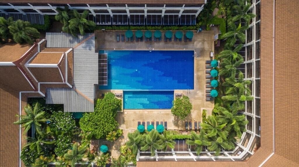 Зображення Deevana Patong Resort & SPA 3*