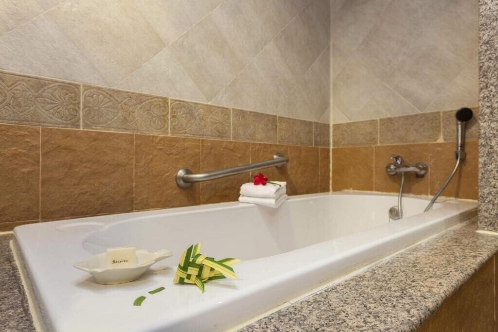 Фотографія By The Sea 3*