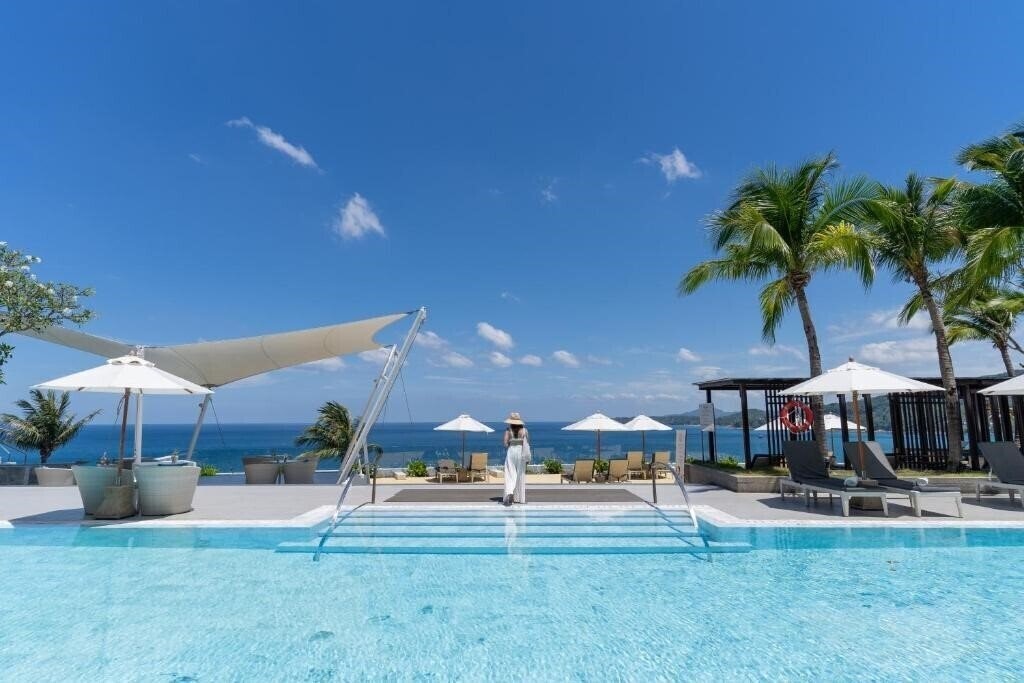 Отель Cape Sienna Phuket Hotel & Villas 5*