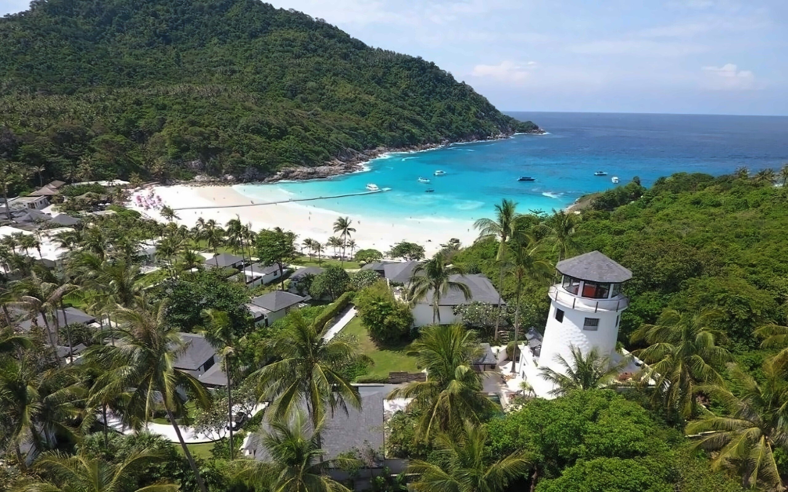 Отель The Racha Resort 5*