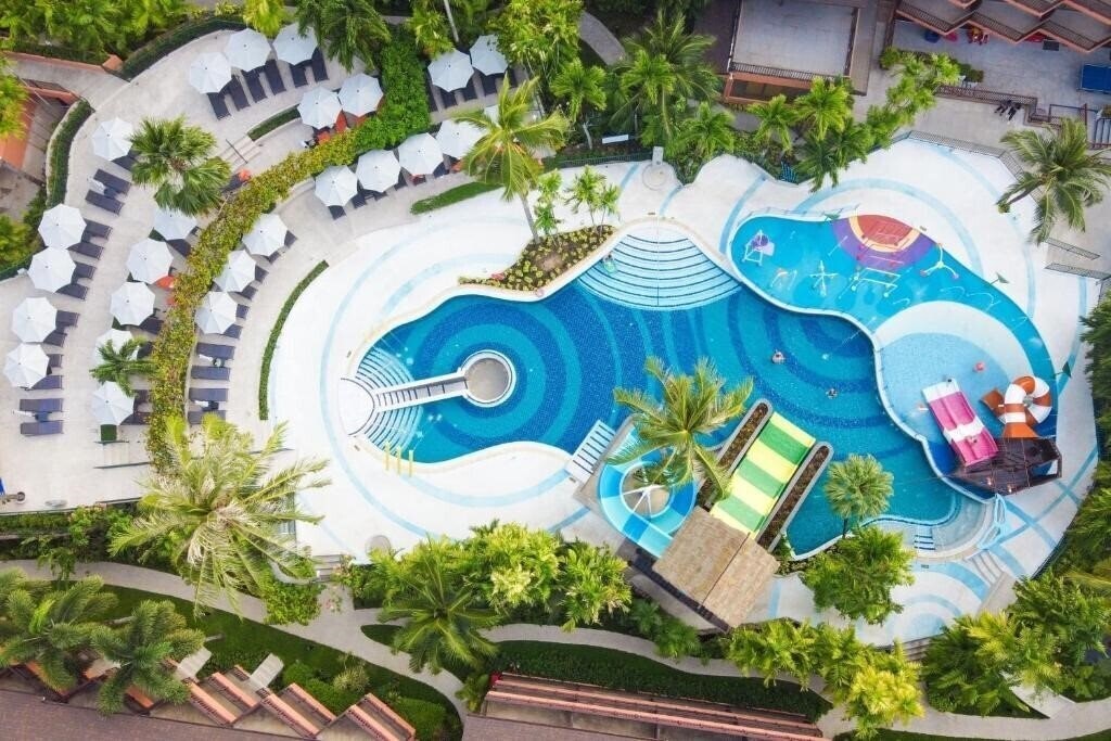 Готель Courtyard by Marriott Phuket, Patong Beach Resort 4*