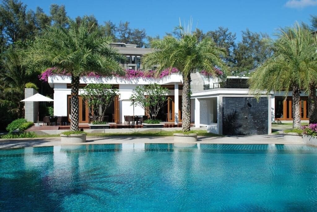 Фото Pearl Of Naithon 4*