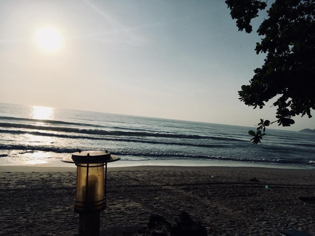 Фотографія Tradewinds By Lawana 3*