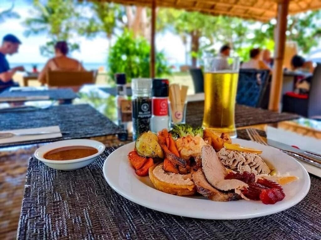 Фото Beach Replublic The Residences 5*